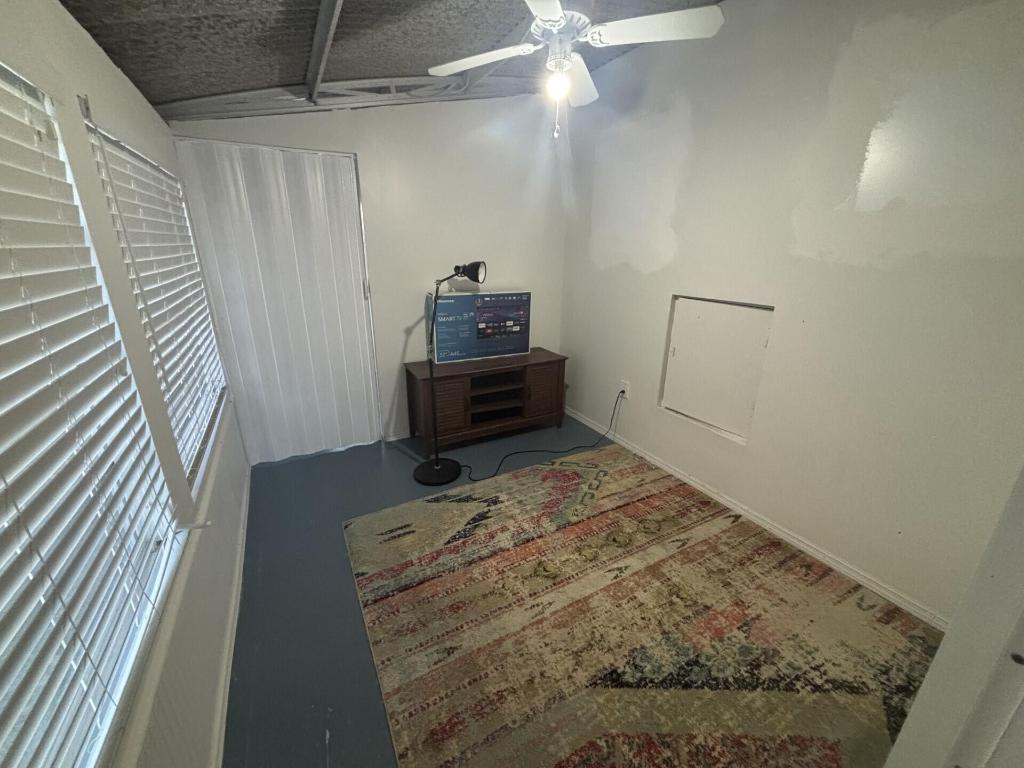 BREEZE HILL RESORT MOBILE HOME PARK - Residential