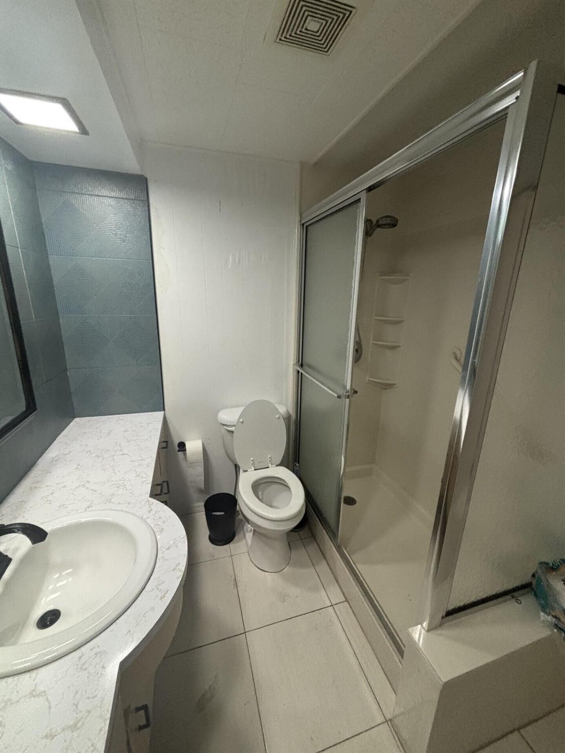 BREEZE HILL RESORT MOBILE - Residential