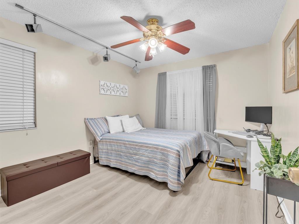 CHATHAM TOWNE - Residential