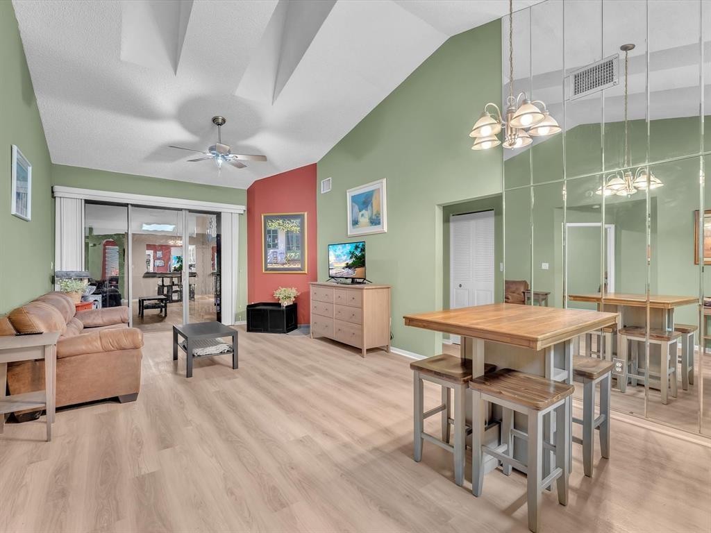 CHATHAM TOWNE - Residential