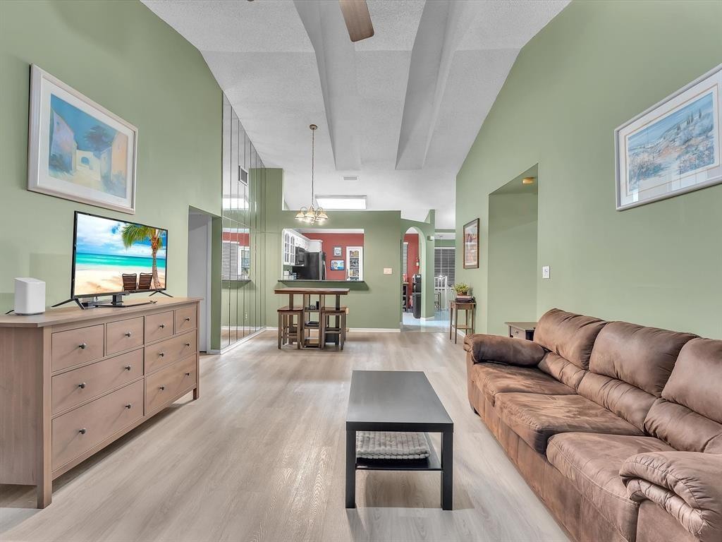 CHATHAM TOWNE - Residential