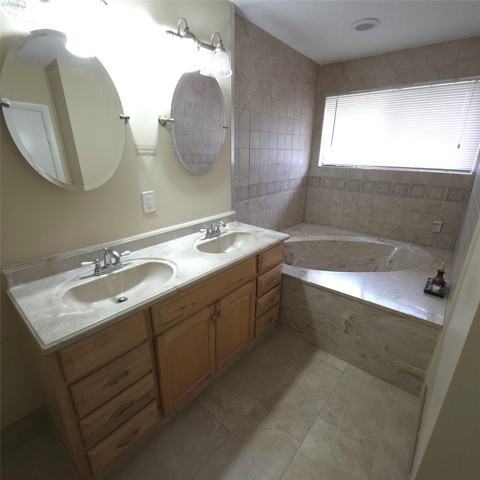 Maplewood Townhouses - Residential Lease