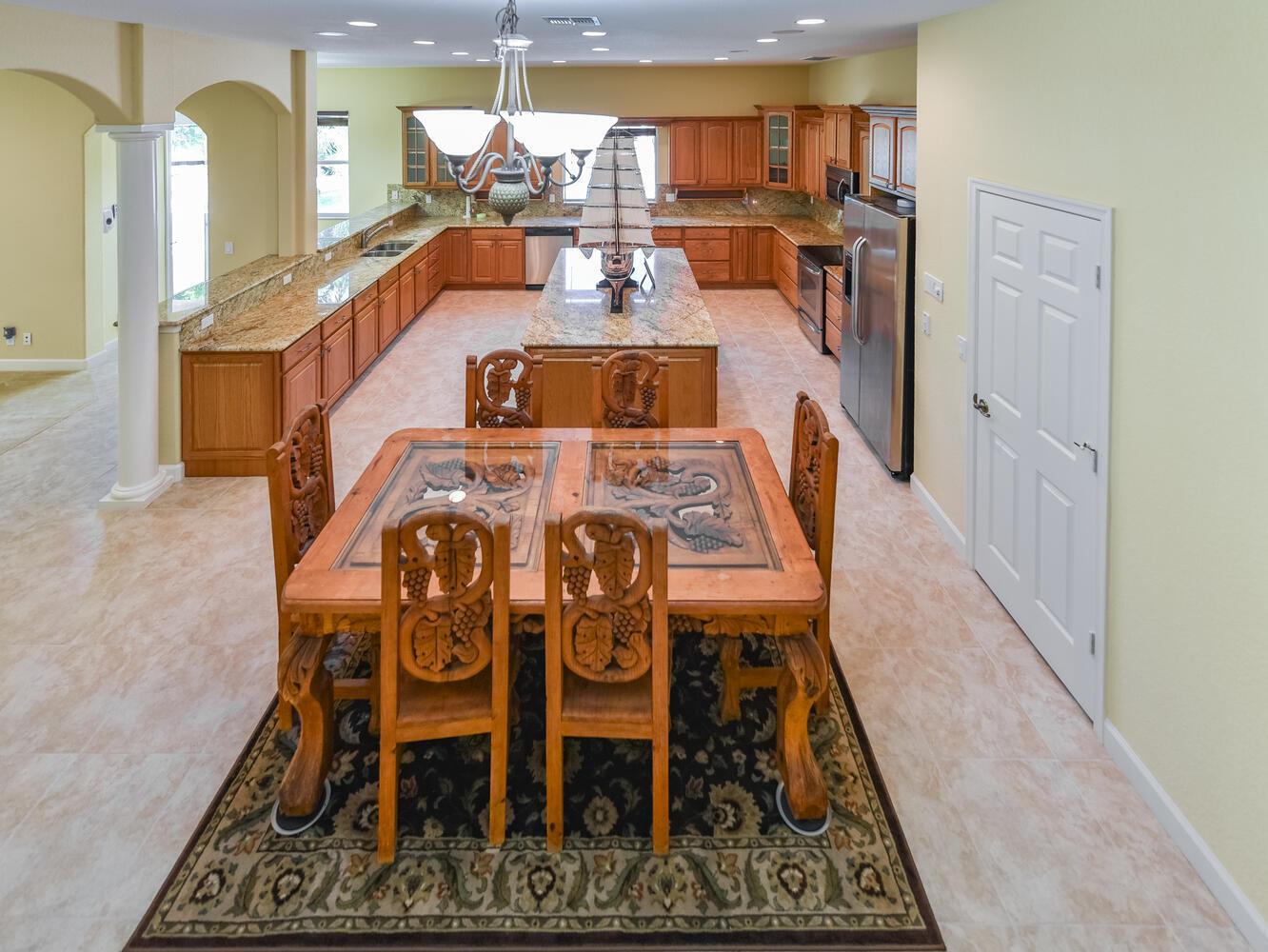 METES AND BOUNDS , see Dr - Residential