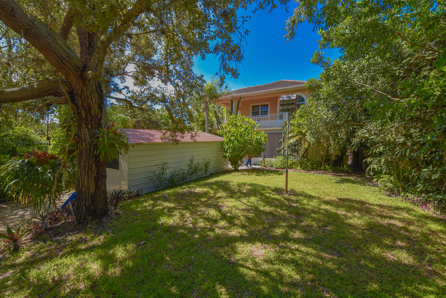 METES AND BOUNDS , see Driscriptions attached - Residential