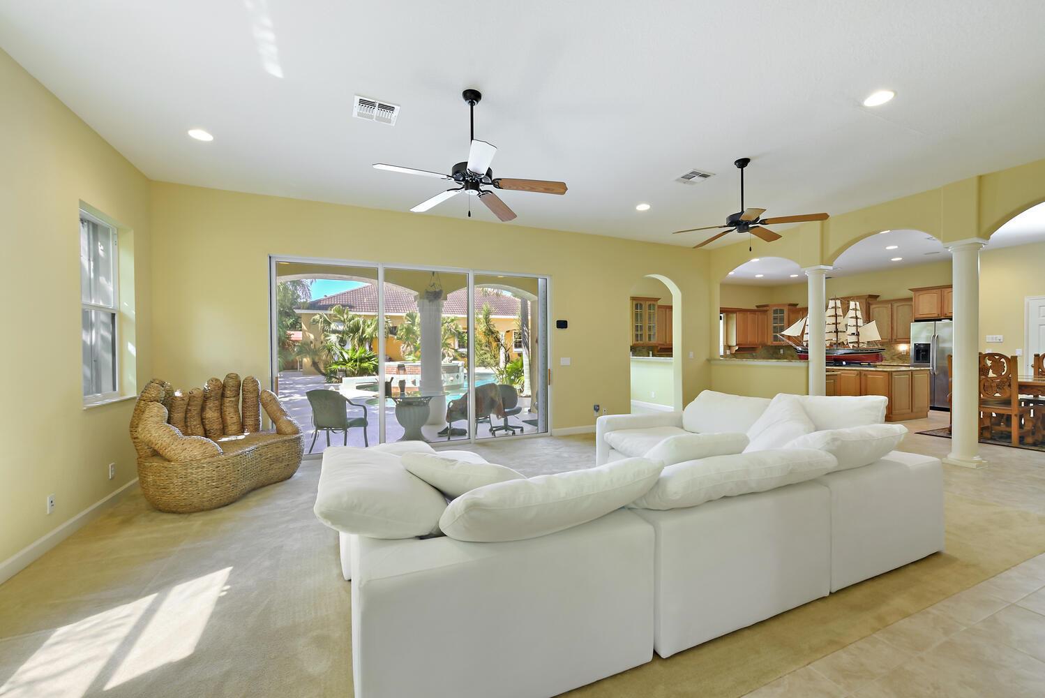 METES AND BOUNDS , see Dr - Residential