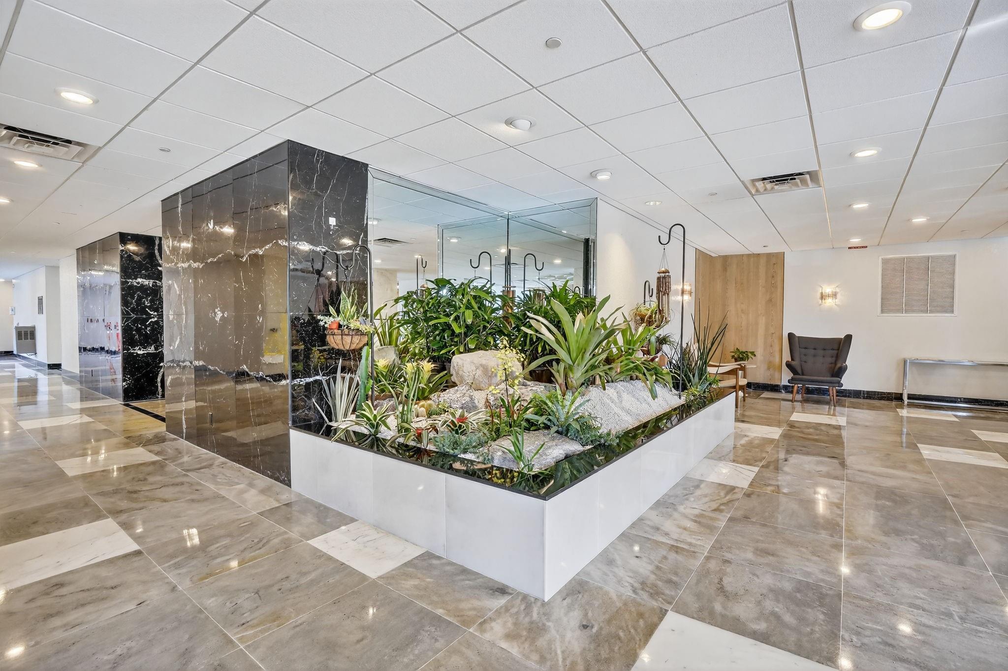 CORAL RIDGE TOWERS SOUTH - Residential