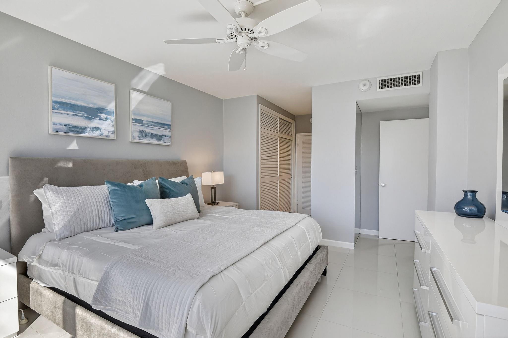 CORAL RIDGE TOWERS SOUTH - Residential