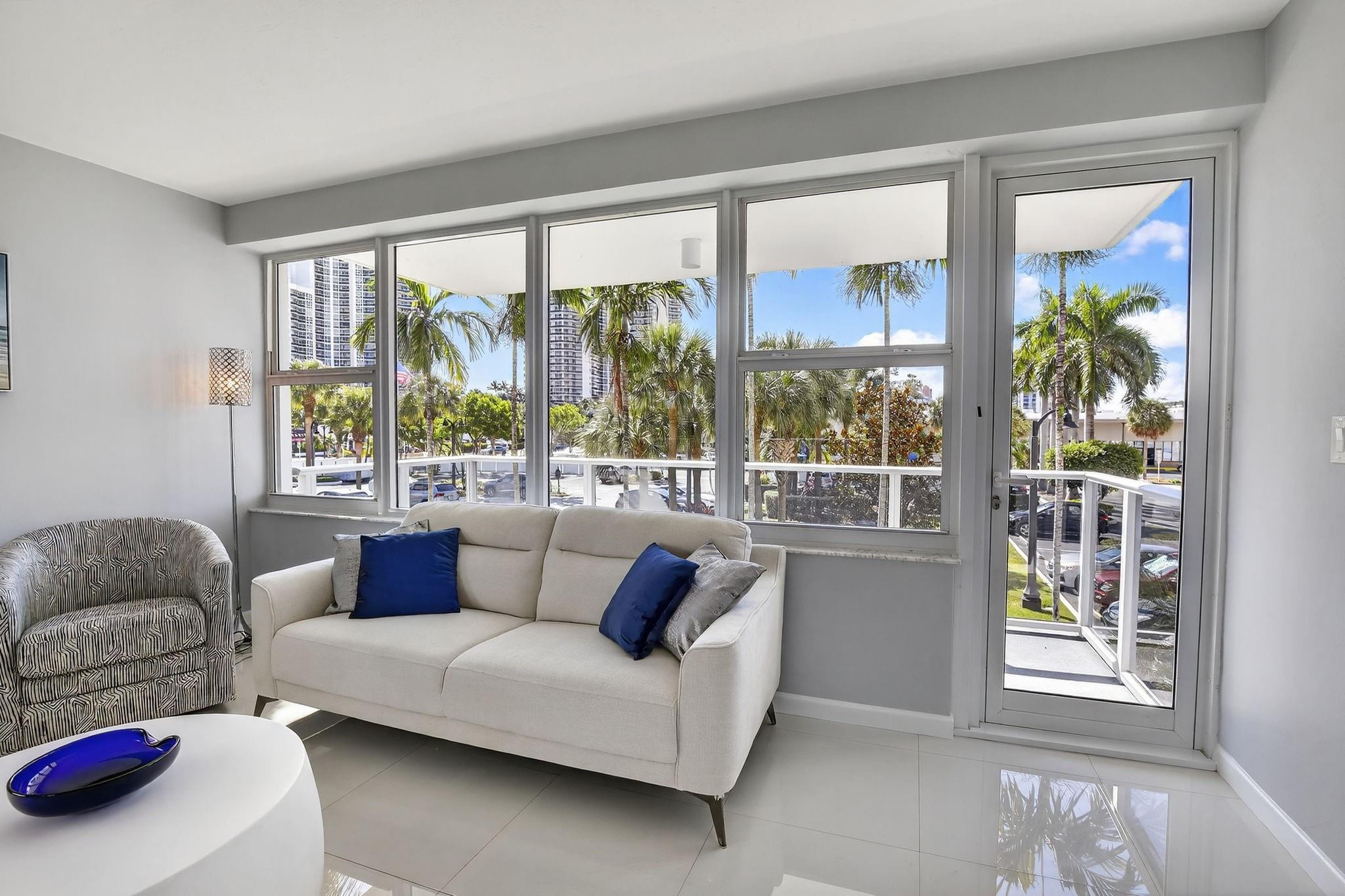 CORAL RIDGE TOWERS SOUTH - Residential