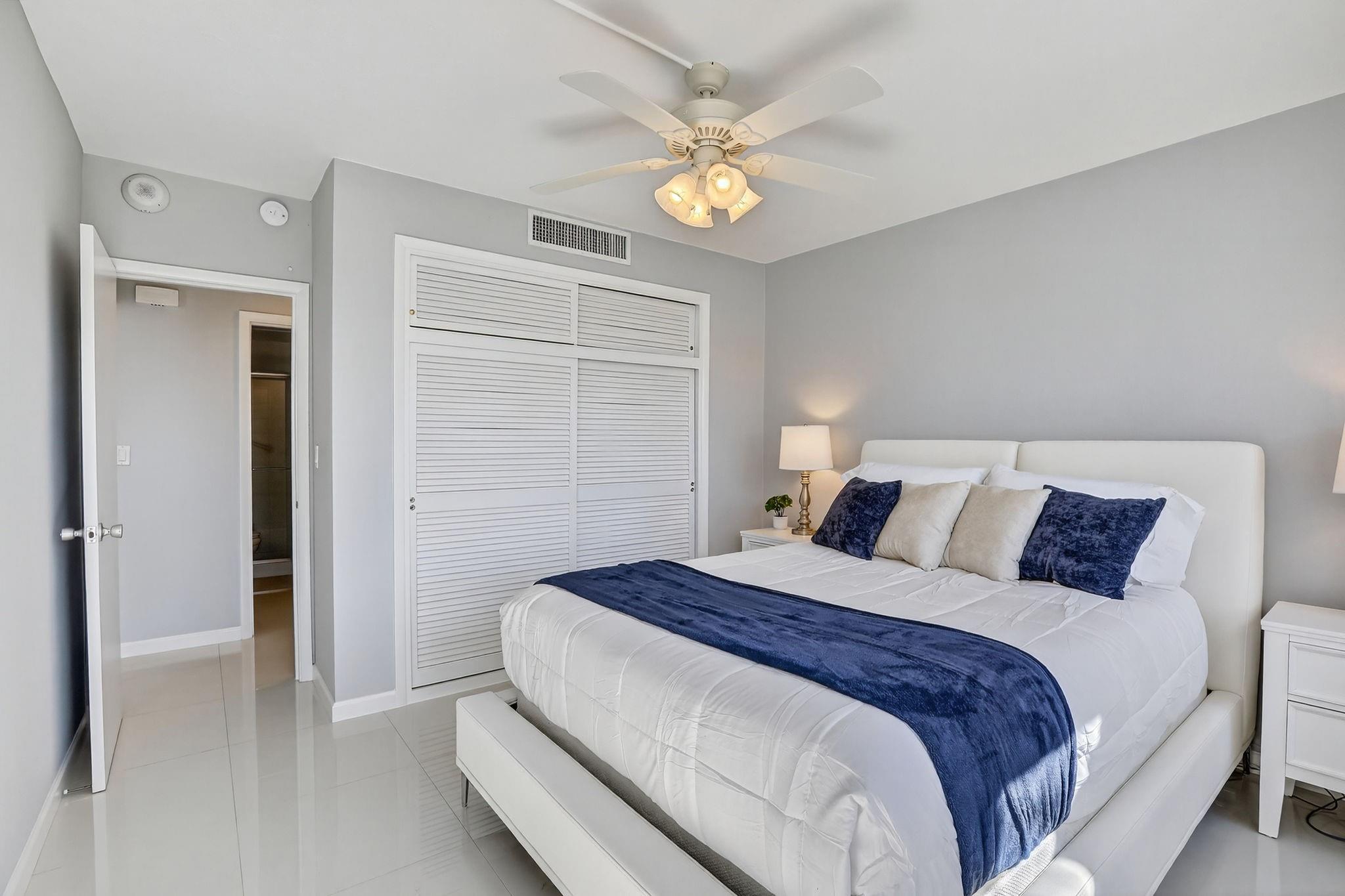 CORAL RIDGE TOWERS SOUTH - Residential