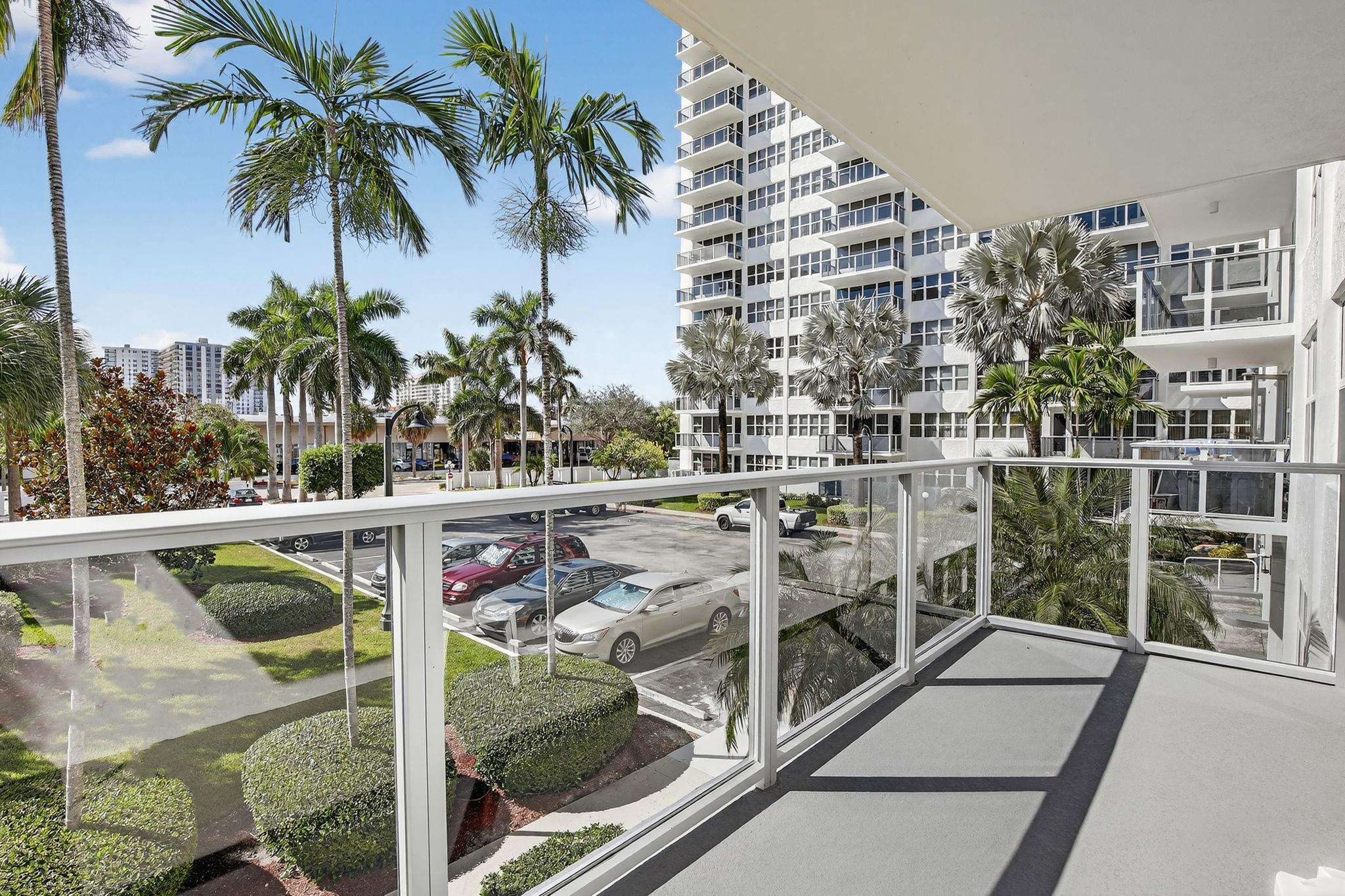 CORAL RIDGE TOWERS SOUTH - Residential