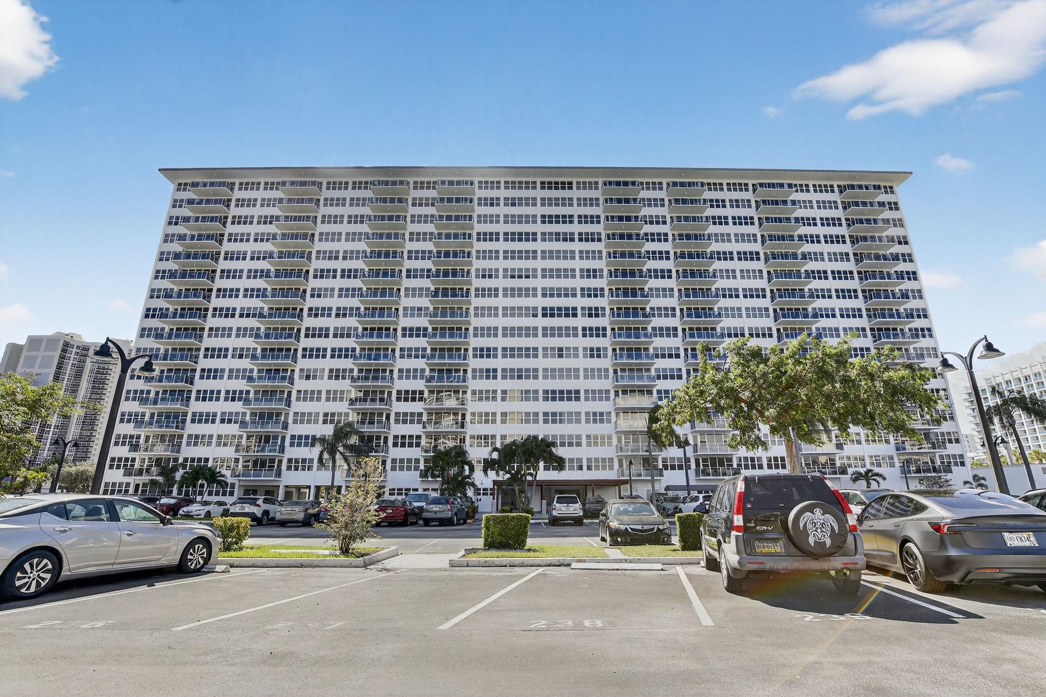 CORAL RIDGE TOWERS SOUTH - Residential