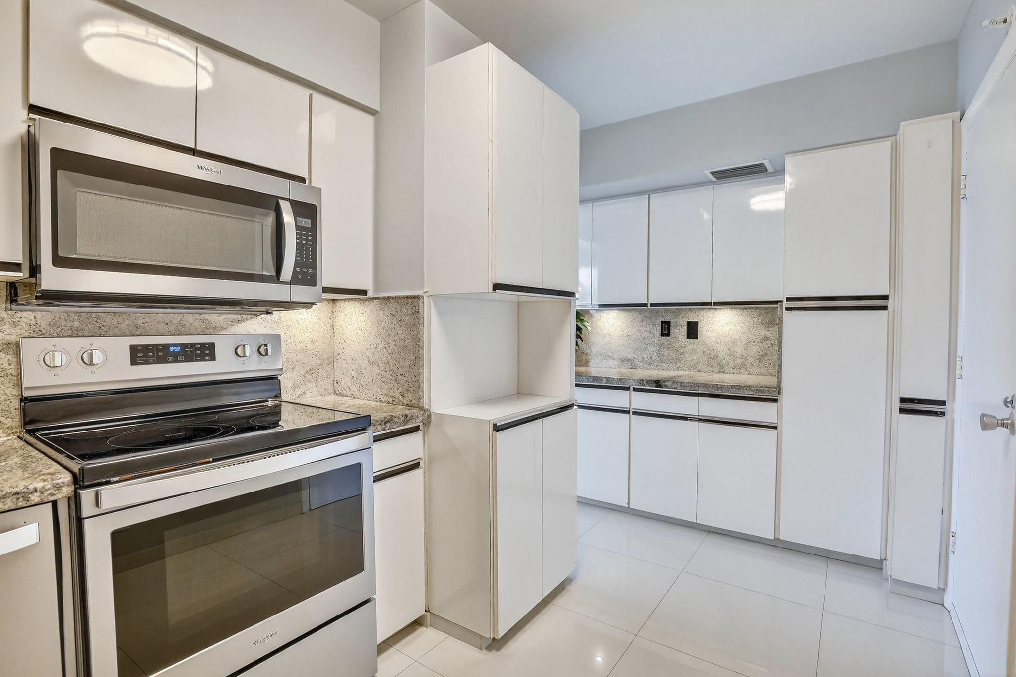 CORAL RIDGE TOWERS SOUTH - Residential