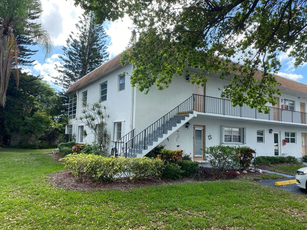 Photo of 2950 SE Ocean Boulevard SE #2-4, Stuart, FL 34996 (MLS # R10870930)