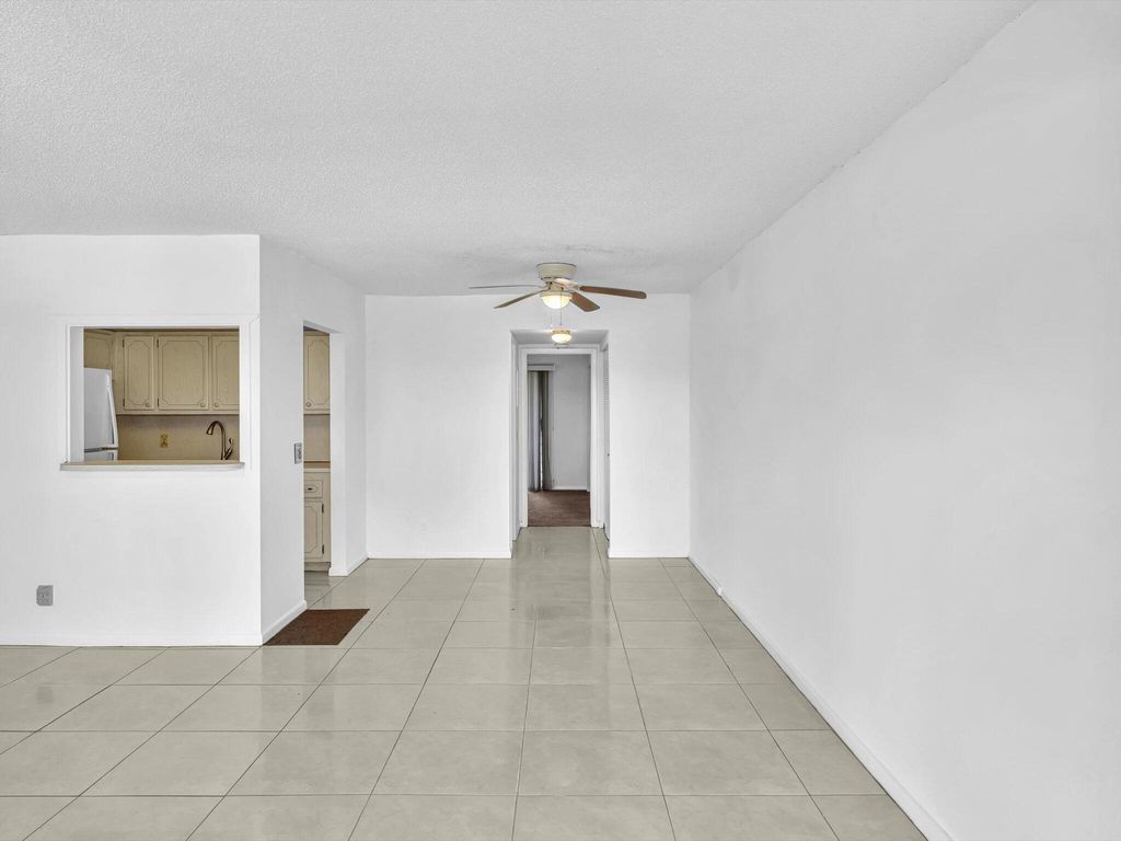 Photo of 271 Tilford M #271, Deerfield Beach, FL 33442 (MLS # R11165500)