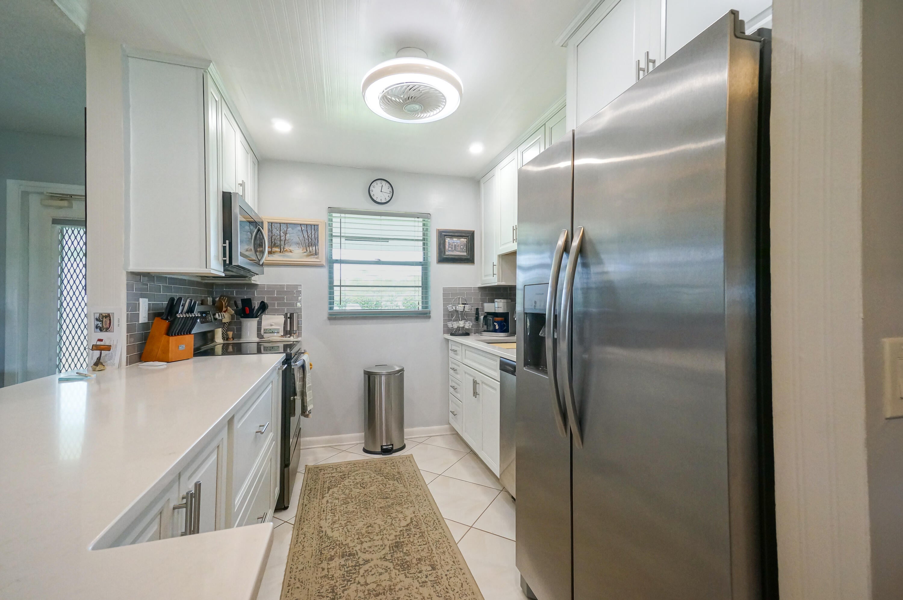 Properties 400 SW GOLFVIEW Terrace 115