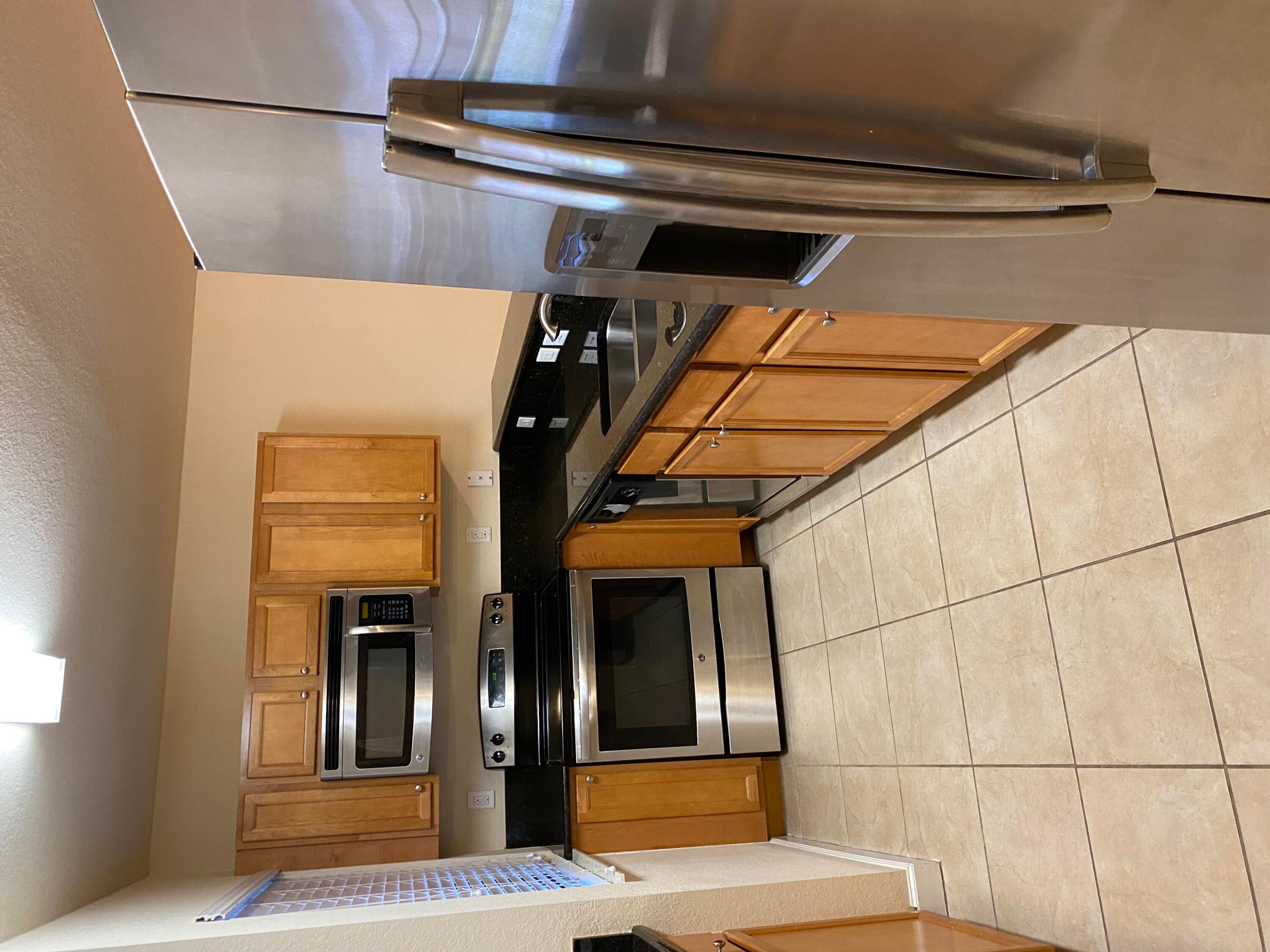 THE COURTS AT BAYSHORE I CONDO - Residential