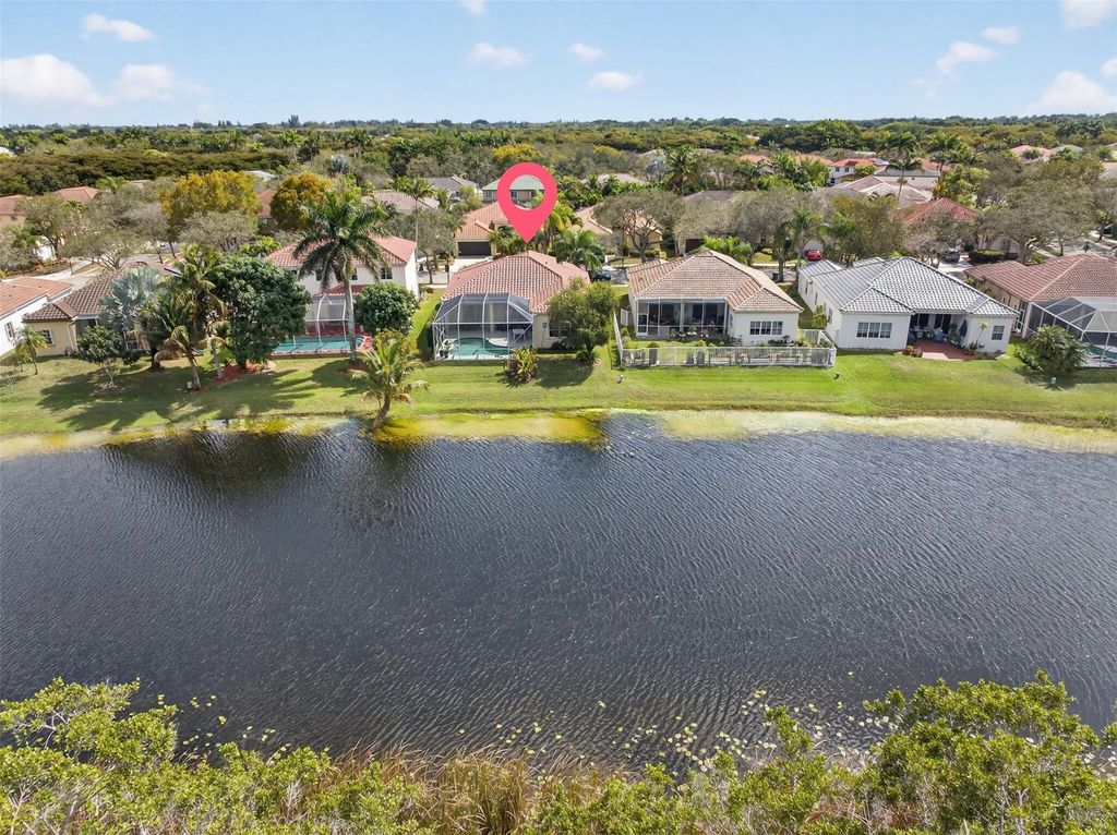 Photo of 4042 Pinewood Lane, Weston, FL 33331 (MLS # F10551823)