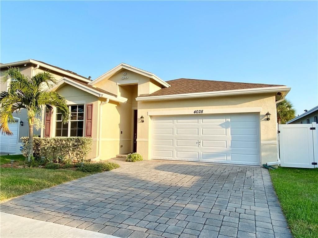 Photo of 4028 Tomoka Drive, Lake Worth, FL 33462 (MLS # R11094948)
