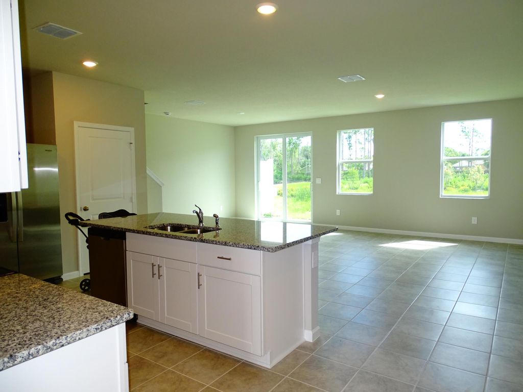 Photo of 5752 SE Edgewater Circle, Stuart, FL 34997 (MLS # R11009492)