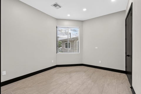 Tiny photo for 3541 NE 13th Avenue #Unit A, Oakland Park, FL 33334 (MLS # B26092795)