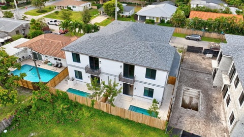 Tiny photo for 3541 NE 13th Avenue #Unit A, Oakland Park, FL 33334 (MLS # B26092795)