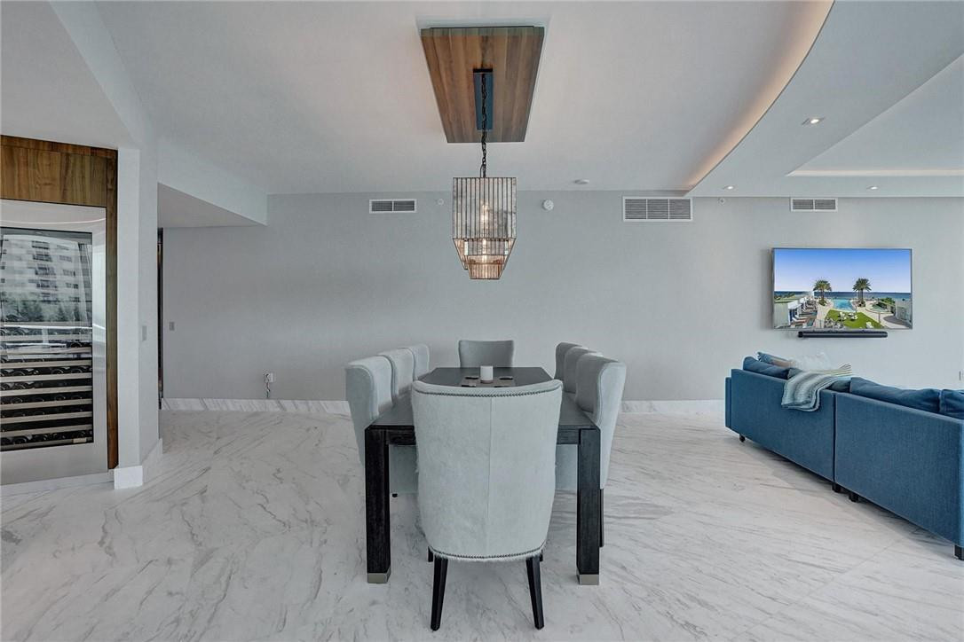 Paramount - Residential