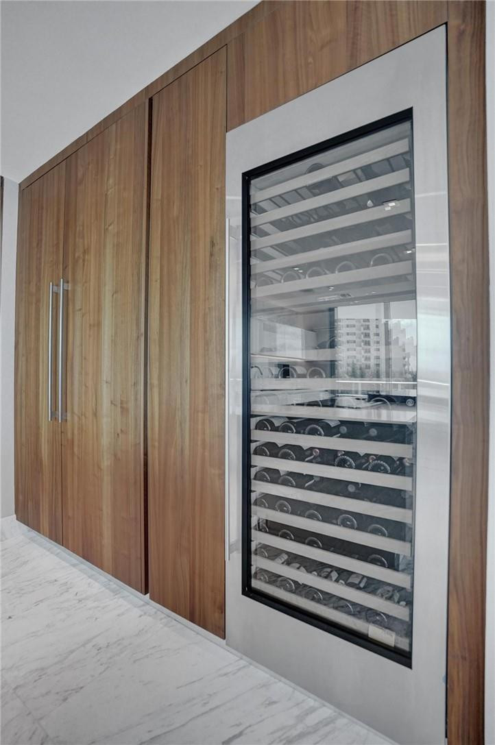 Paramount - Residential