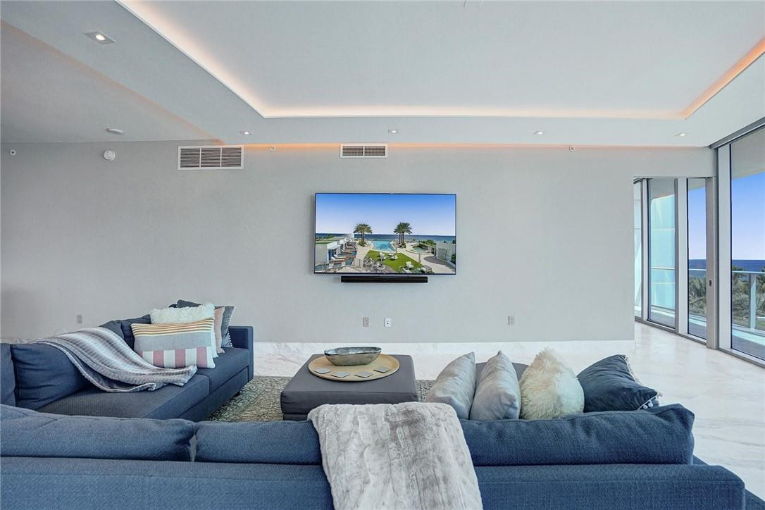 Paramount - Residential