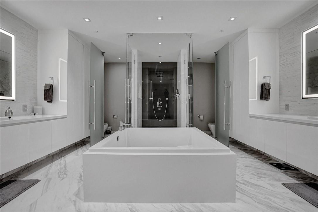 Paramount - Residential