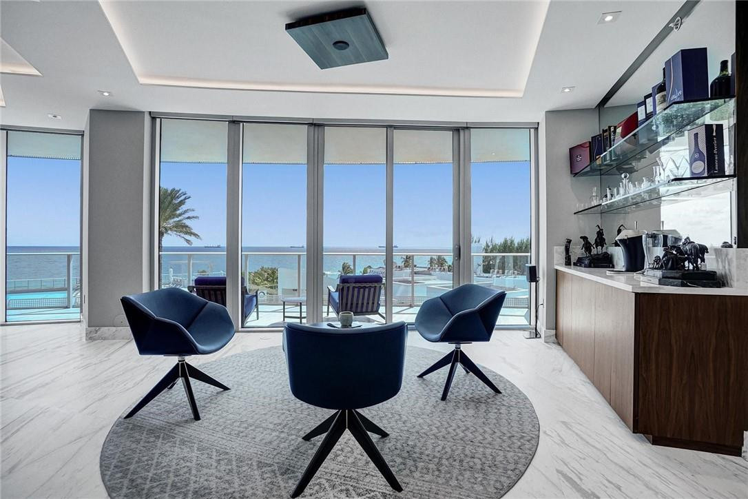 Paramount - Residential