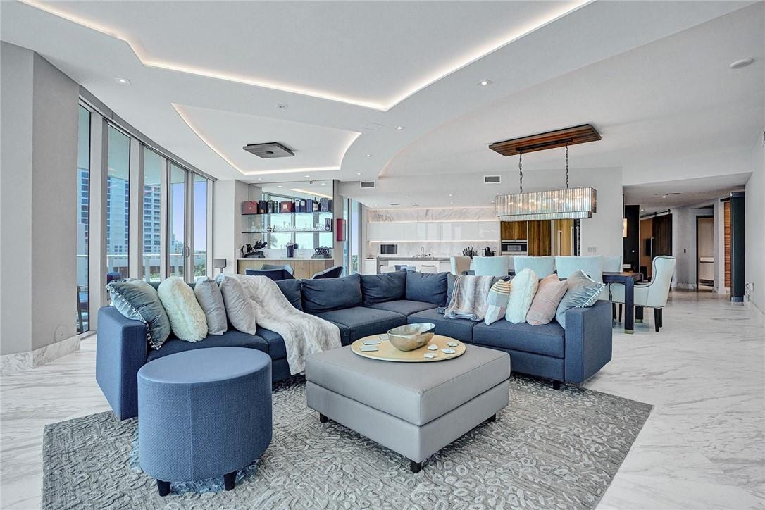 Paramount - Residential