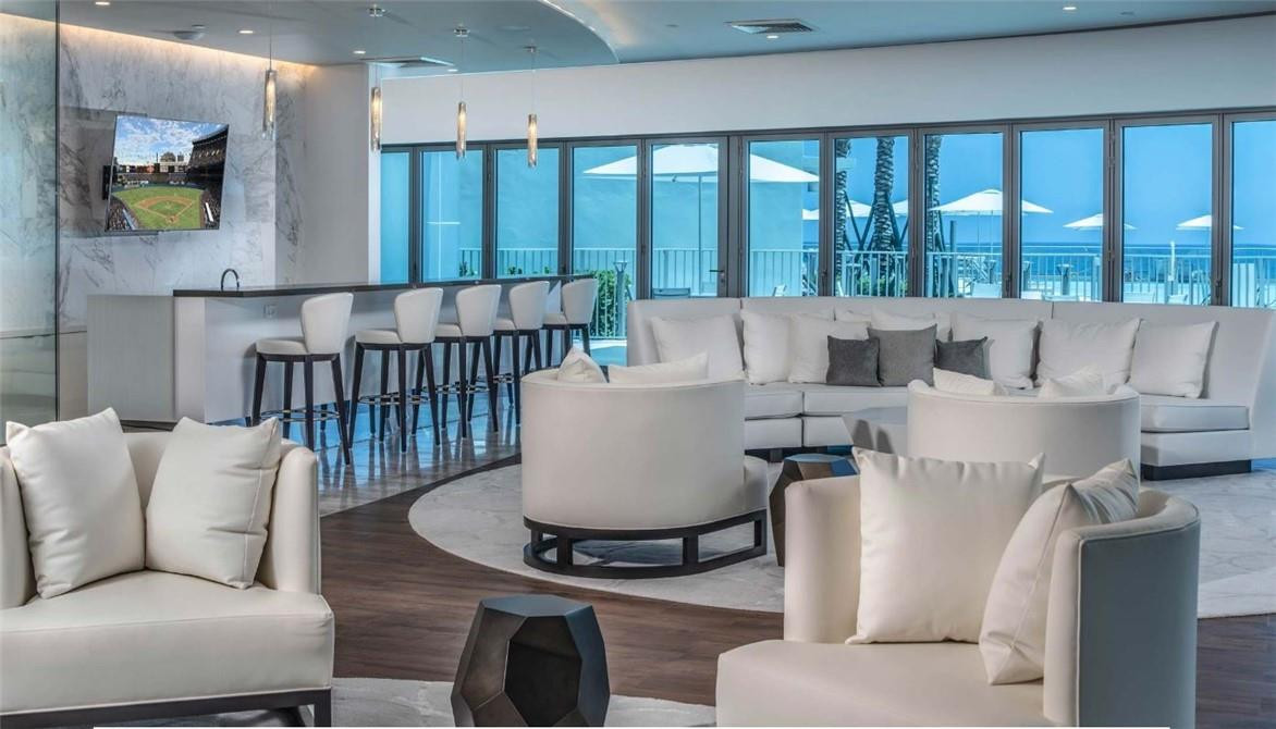 Paramount - Residential