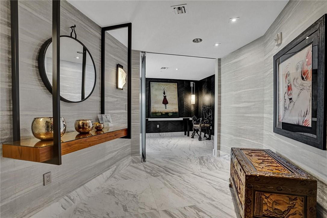 Paramount - Residential