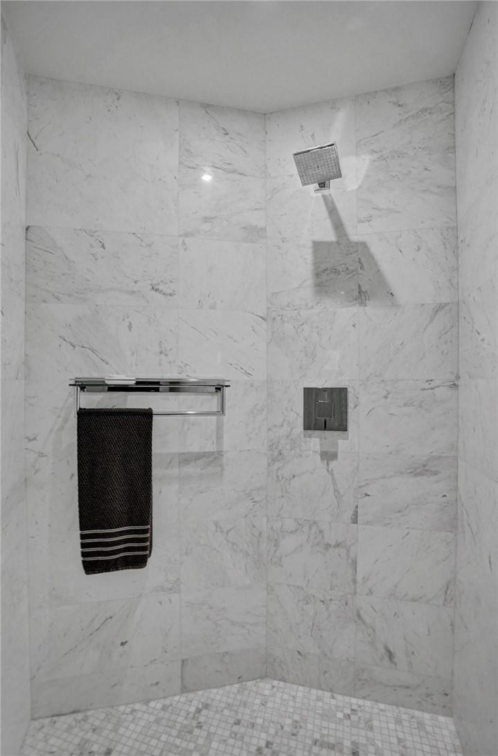 Paramount - Residential