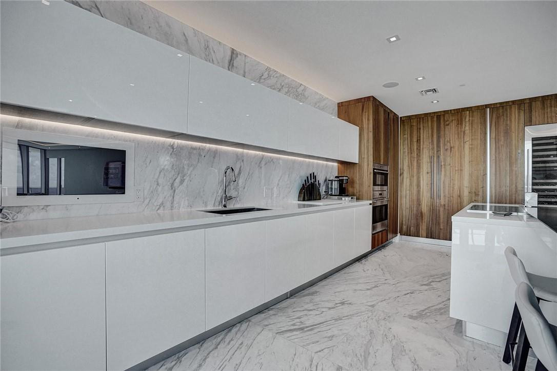 Paramount - Residential