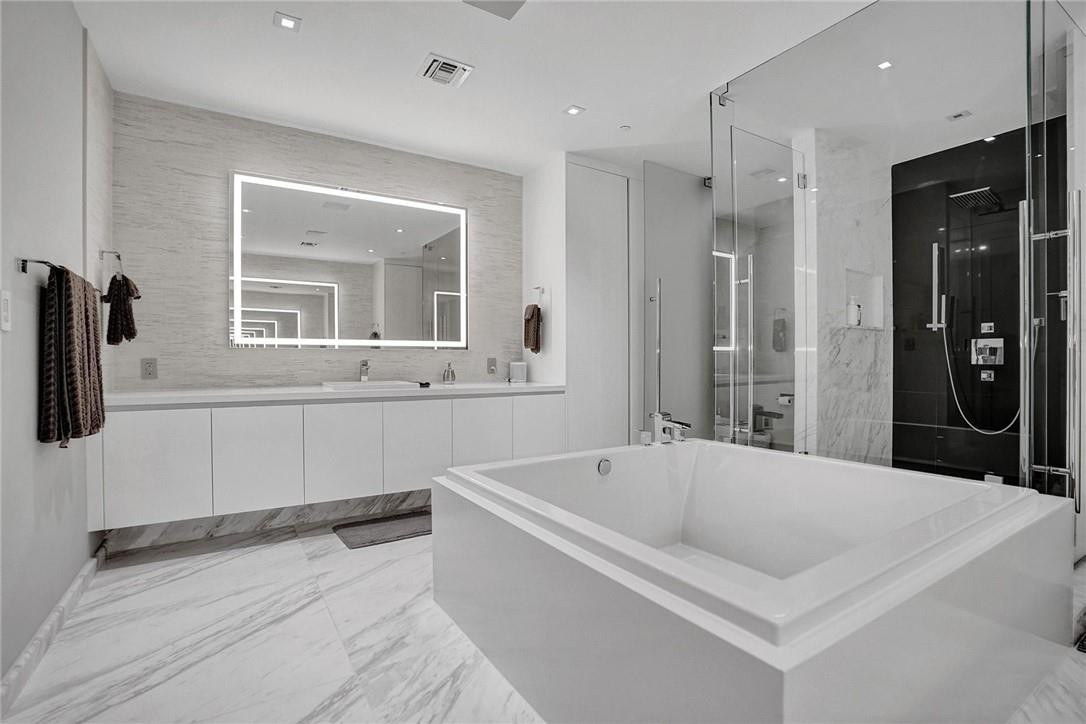 Paramount - Residential