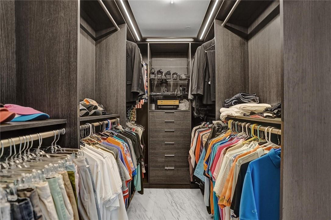 Paramount - Residential