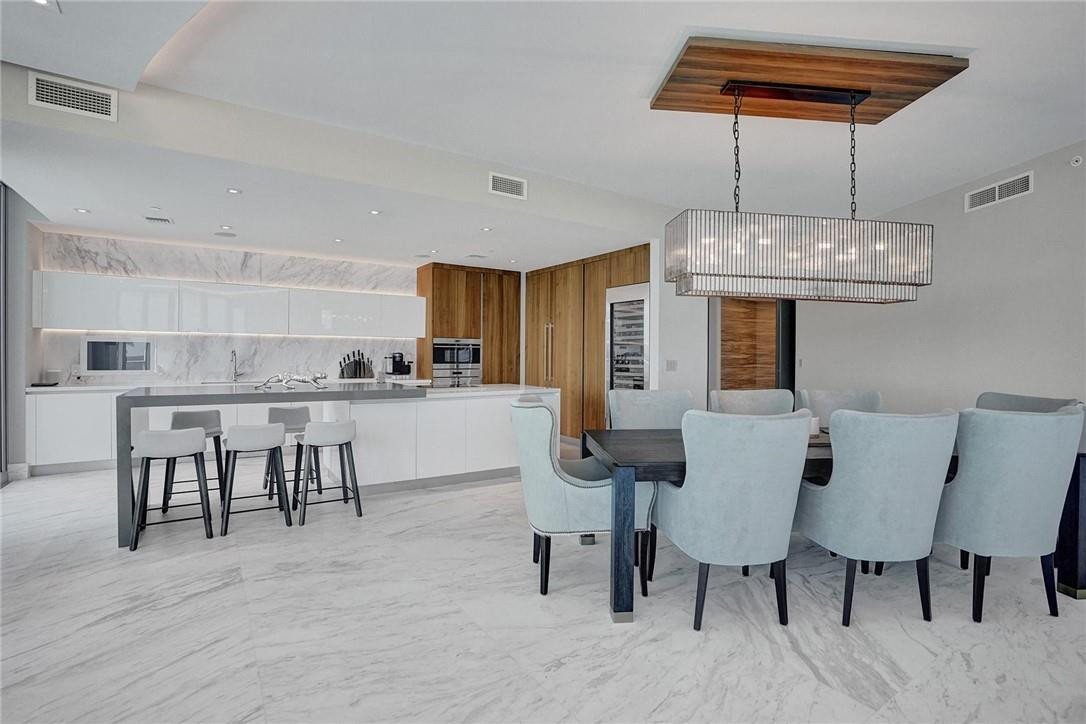 Paramount - Residential