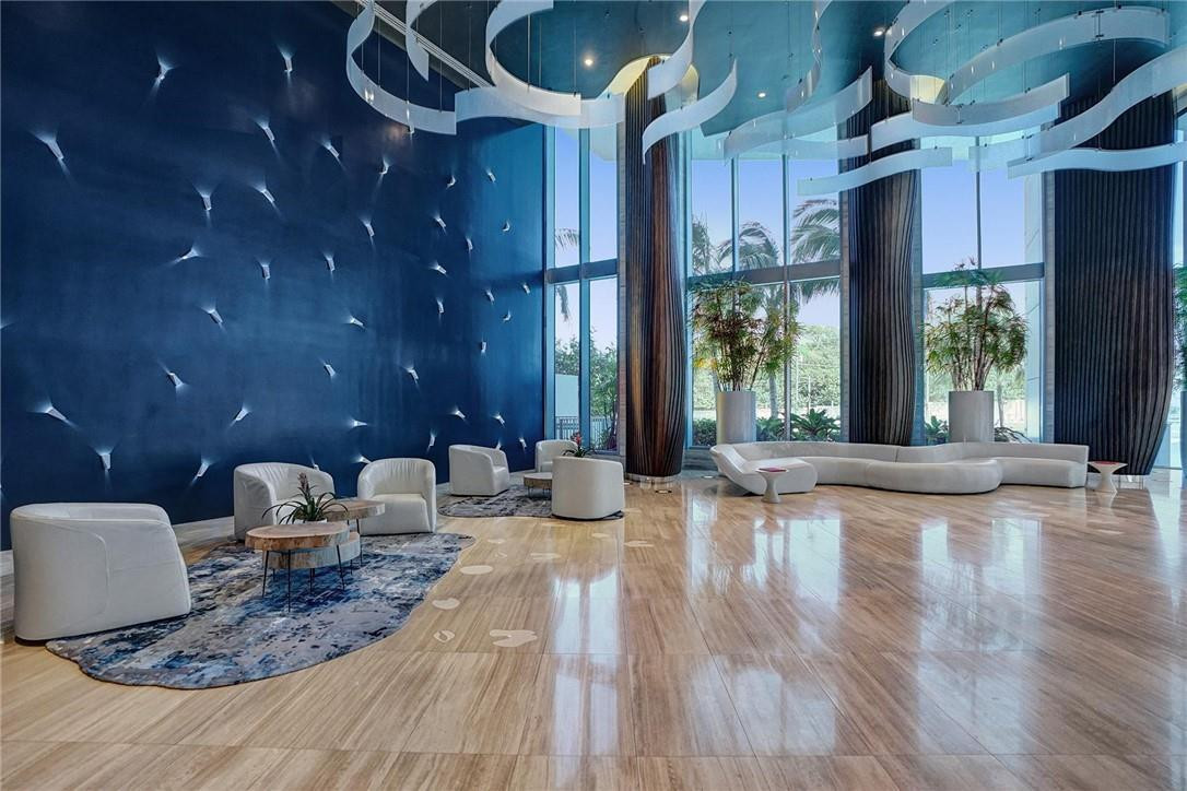 Paramount - Residential