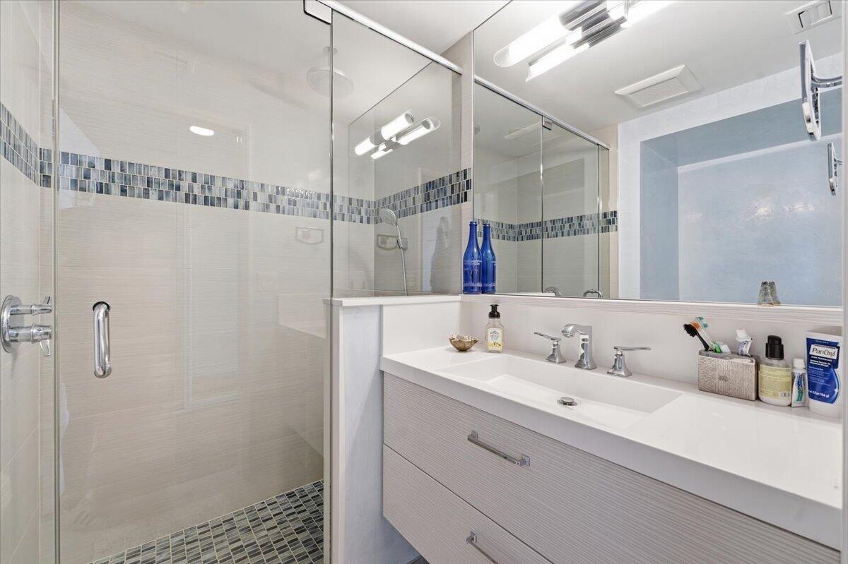 LHERMITAGE II CONDOMINIUM - Residential