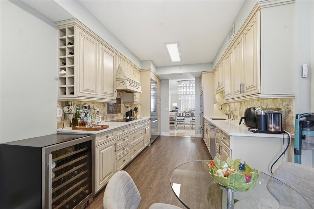 3200 N Ocean Boulevard N 703