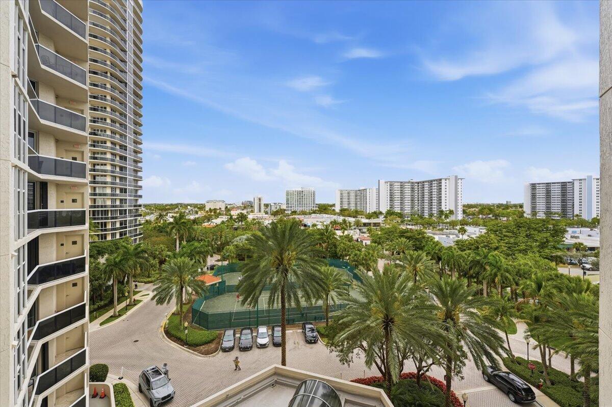 LHERMITAGE II CONDOMINIUM - Residential