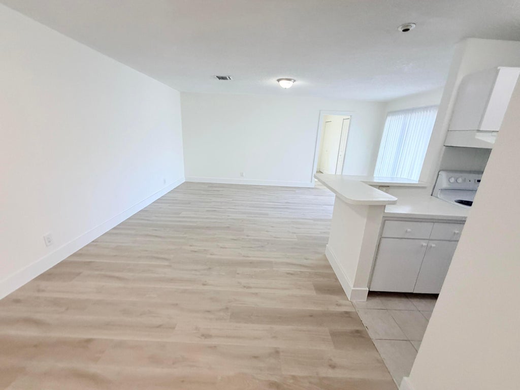 Photo of 34 N Crossings Circle #D, Boynton Beach, FL 33435 (MLS # B26050090)