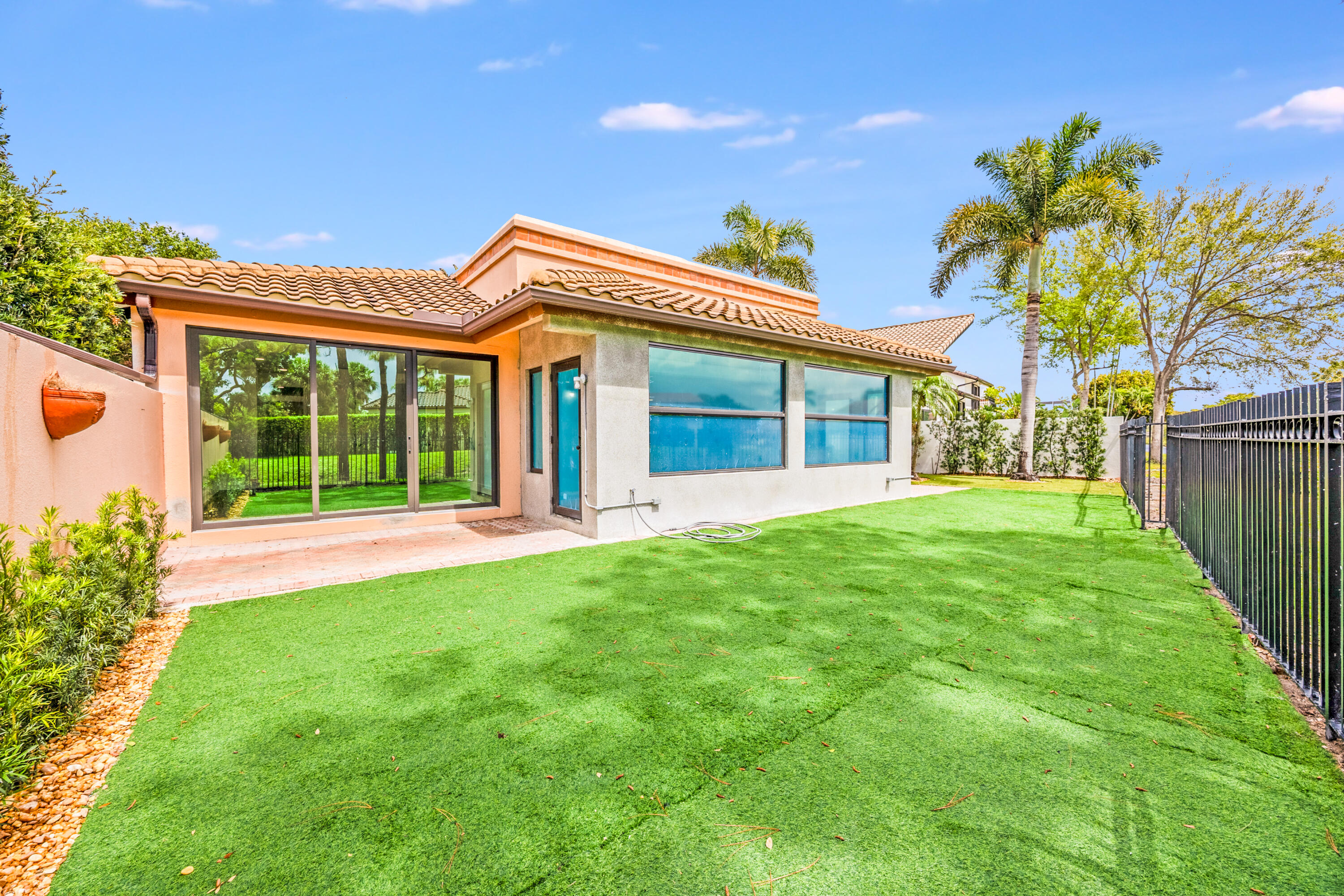 VILLA FLORA AT BOCA POINTE - Residential