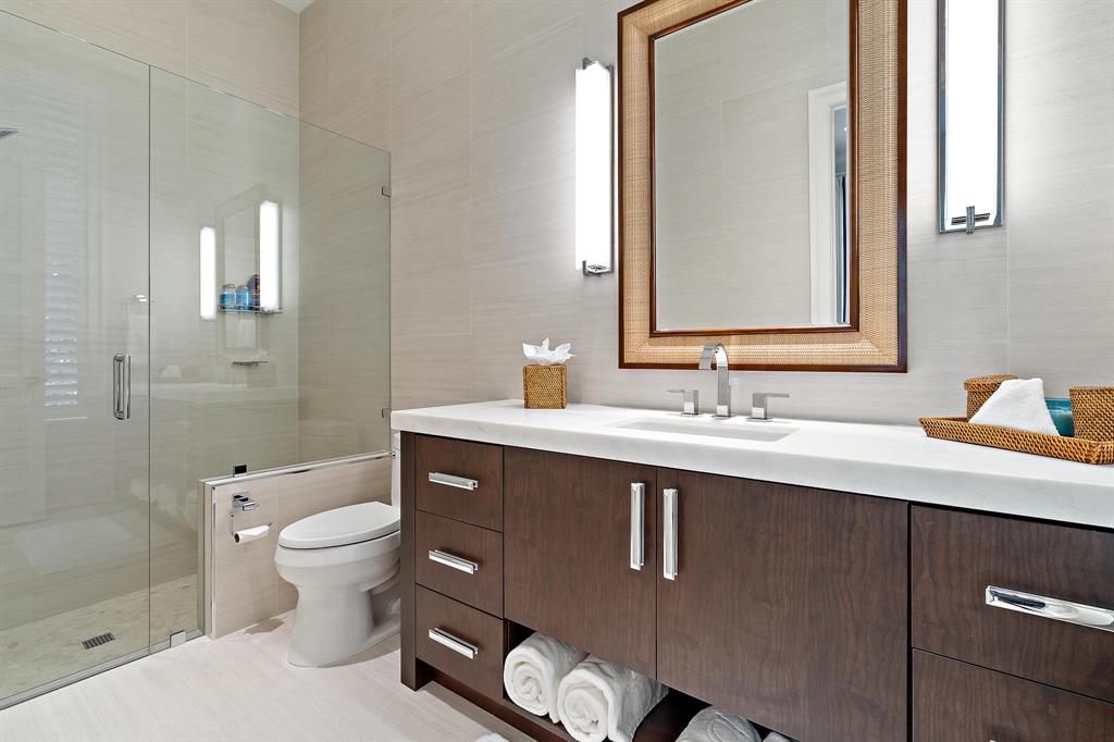 OLD PALM PL - Residential