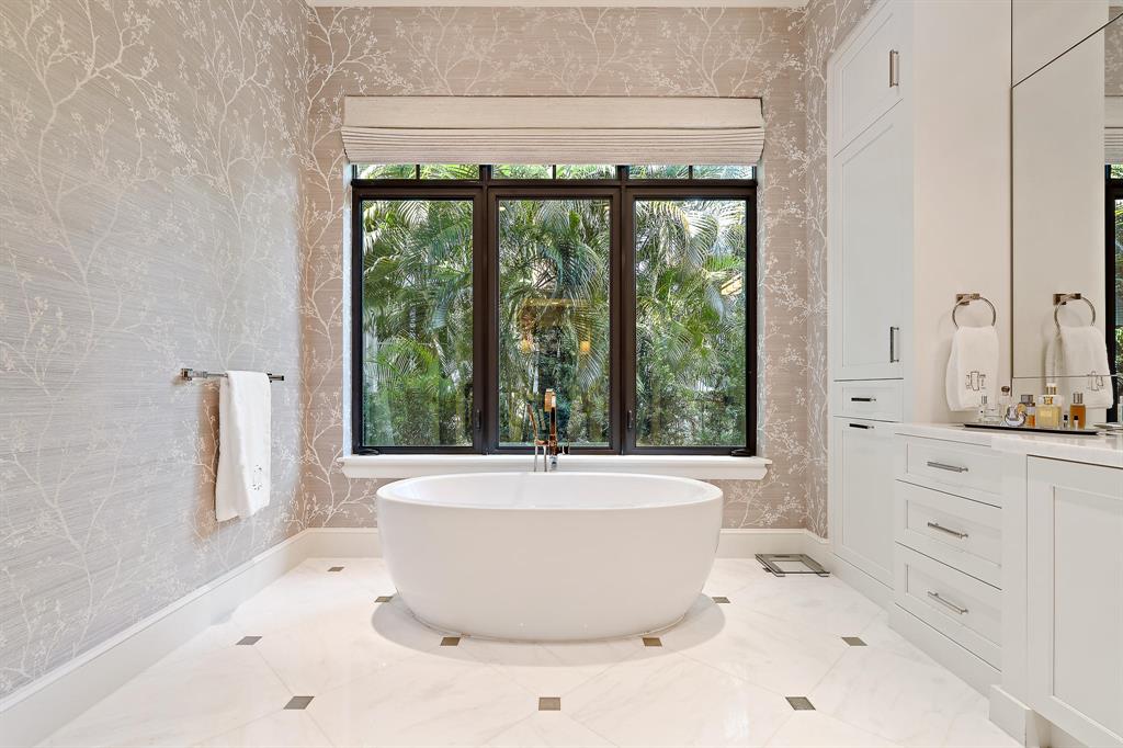 OLD PALM PL - Residential