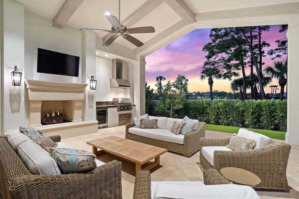 OLD PALM PL - Residential