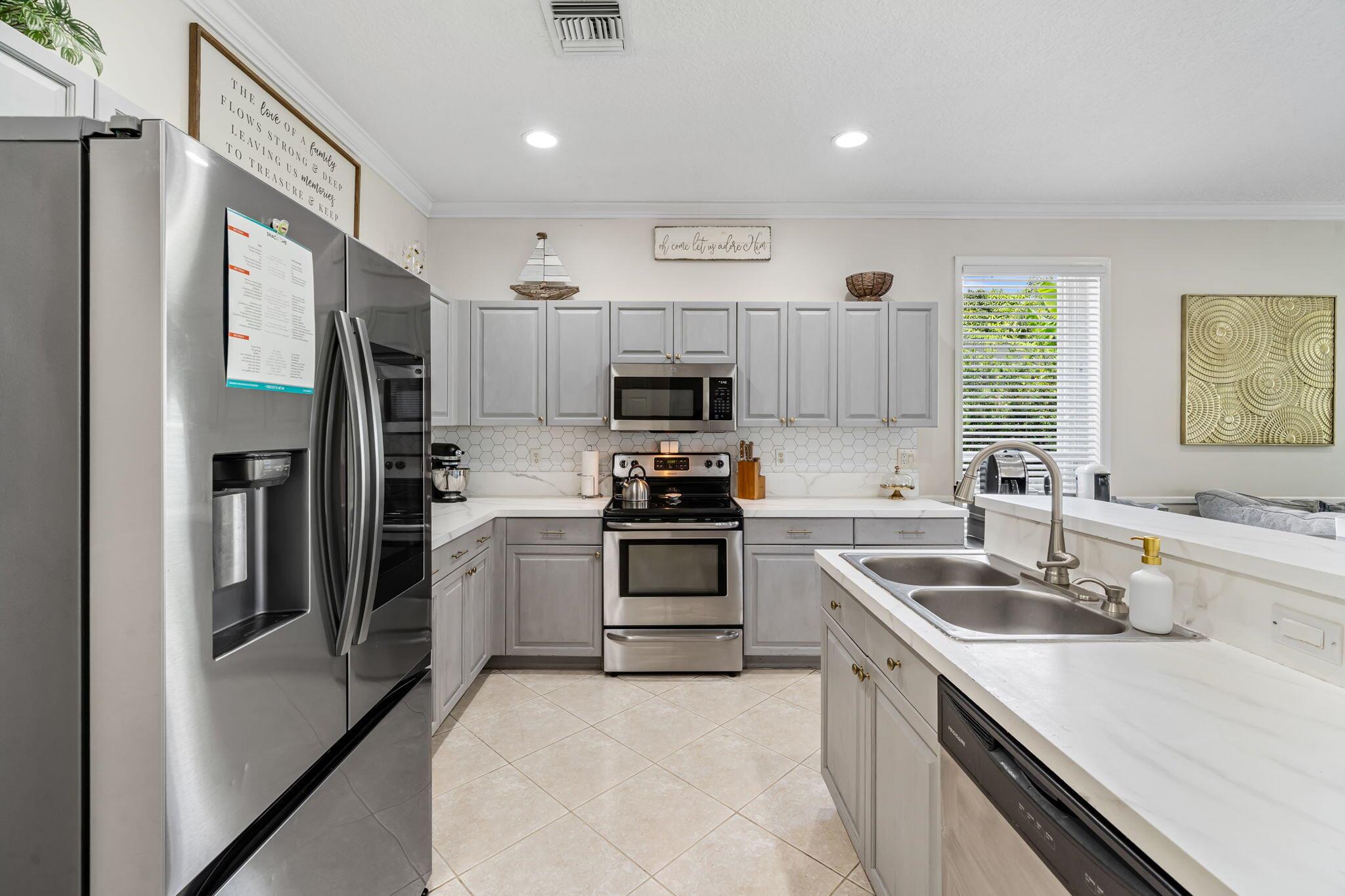 ORANGE GROVE EST - Residential