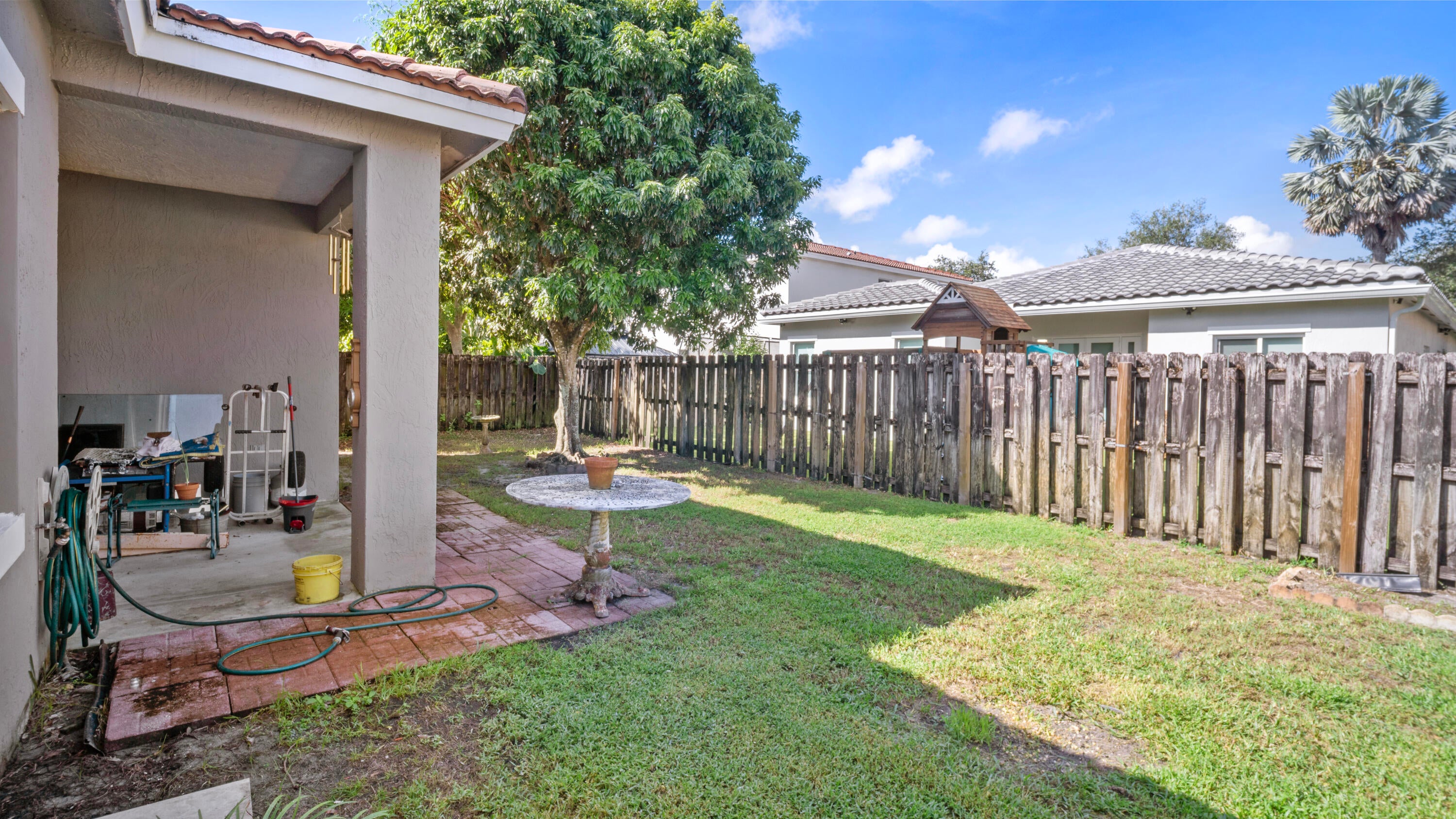 4323 NW 44TH Terrace