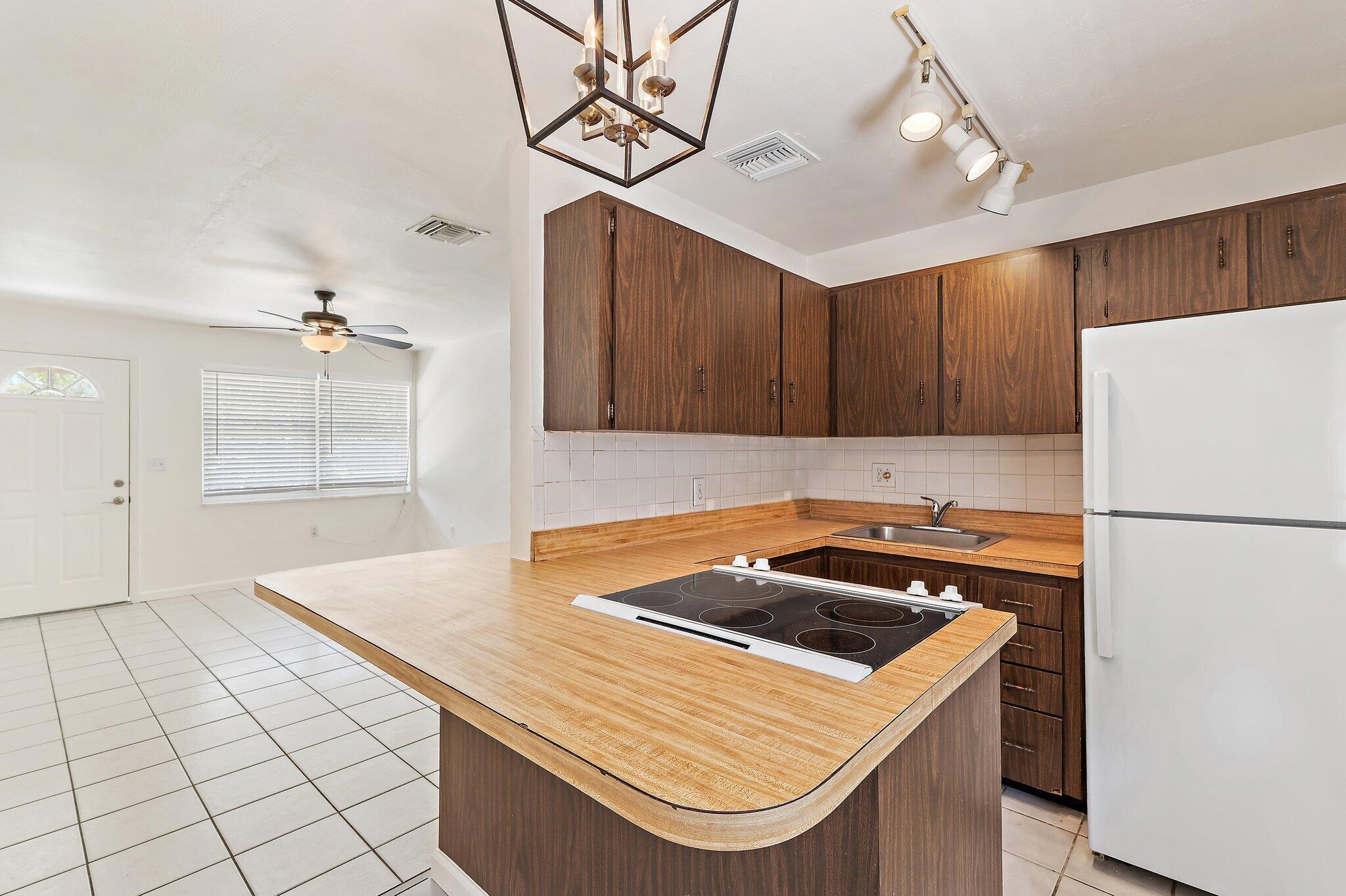 JUPITER ACRES - Residential Lease